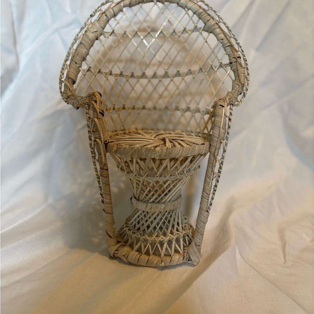 Vintage Woven Miniature Chair Decor